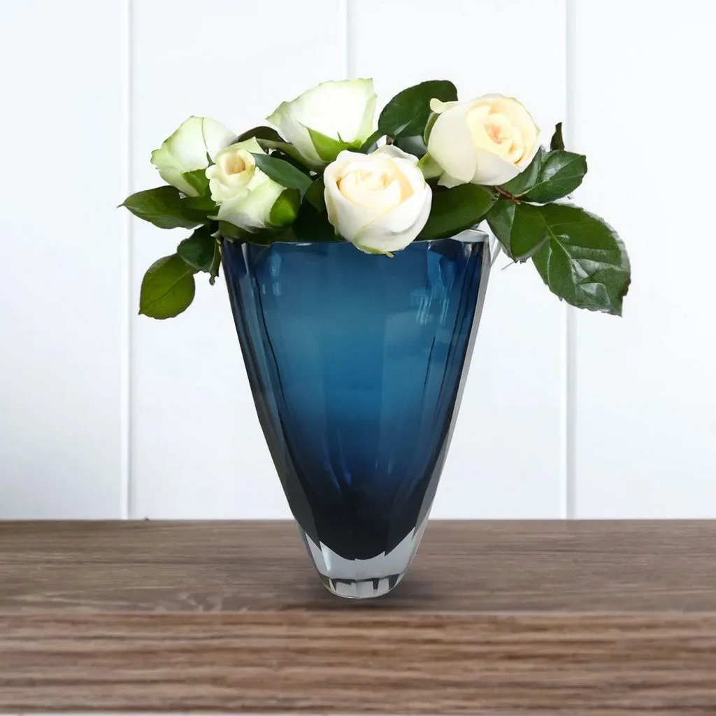 Fancy Glass Vase-Centerpiece-Gift-Minimalist-Quiet Luxury-Modern Design