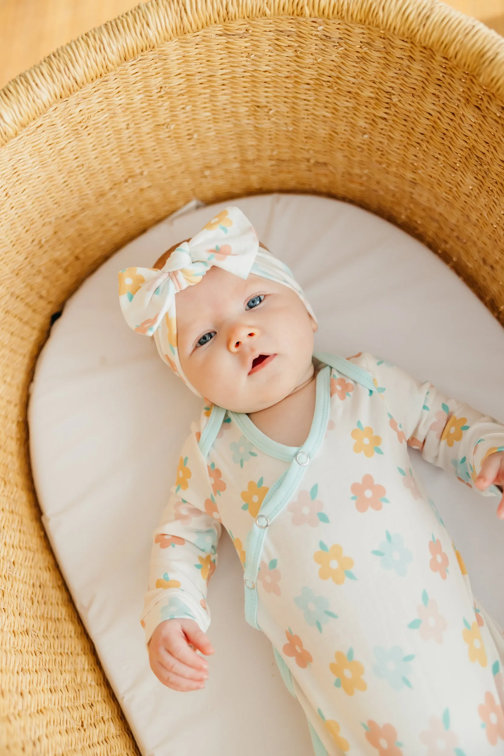 Knit Headband Bow - Daisy