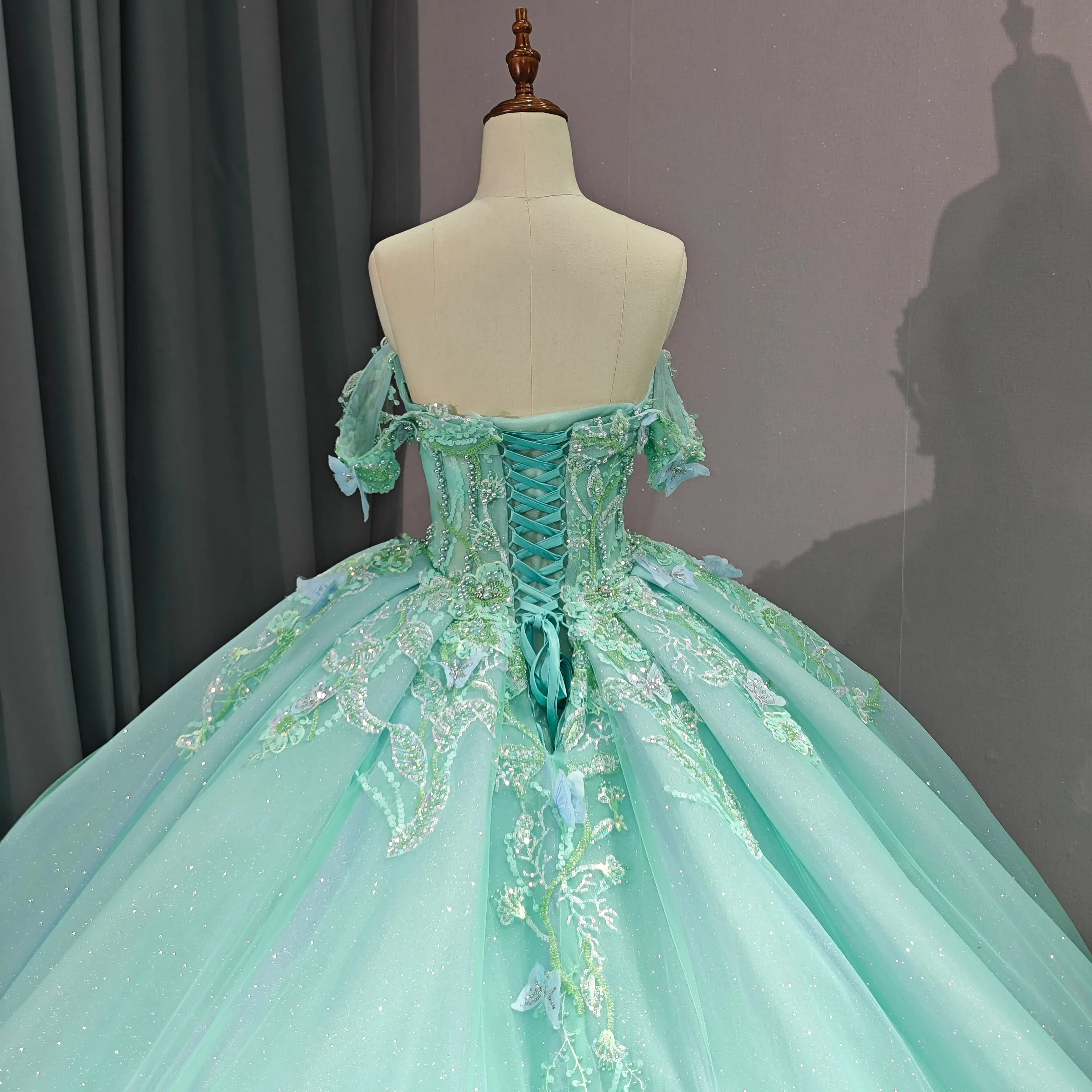 Quinceañera Dress Scoop Ball Gown