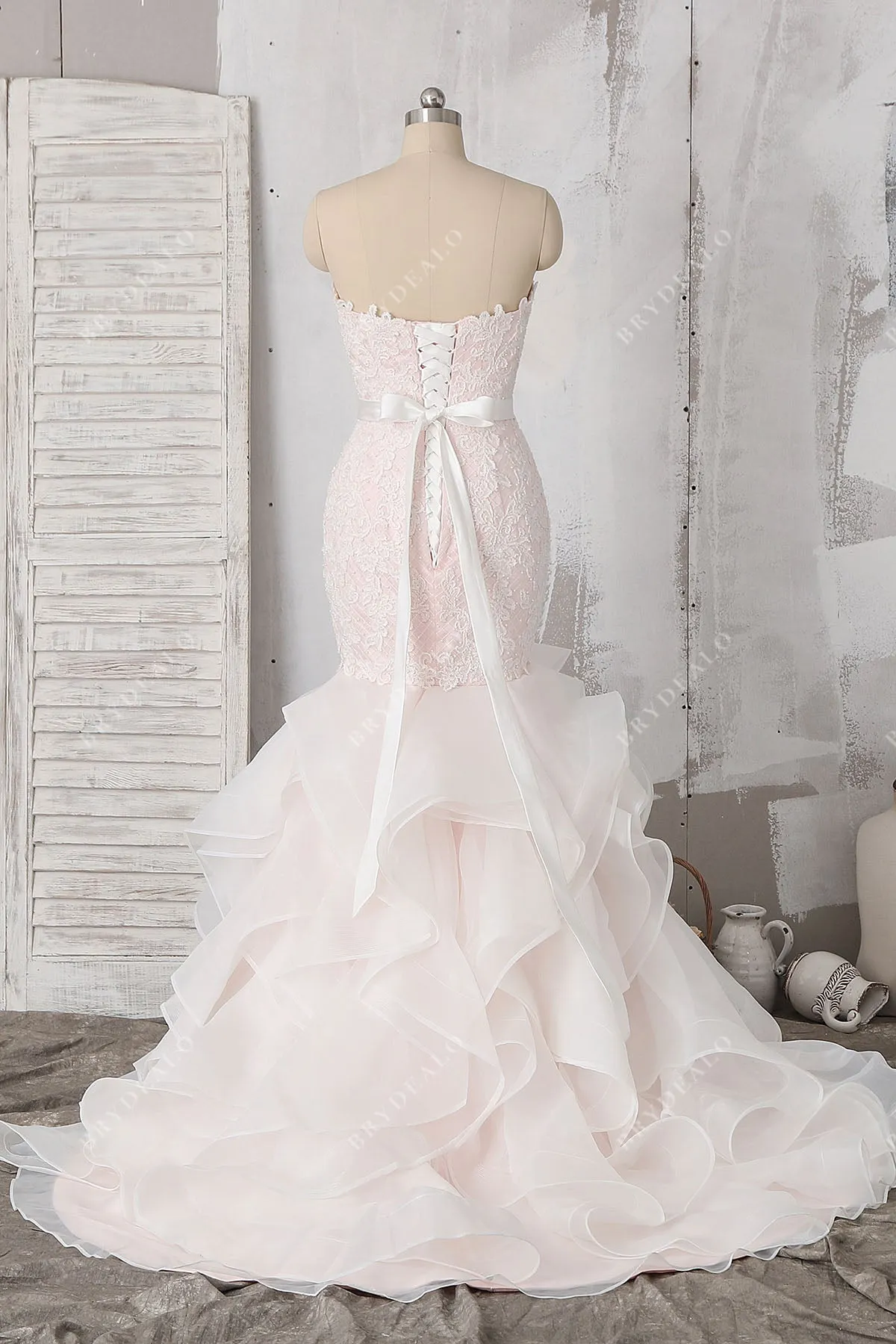 Strapless Beaded Lace Ruffled Organza Trumpet Pearl Pink Wedding Dress